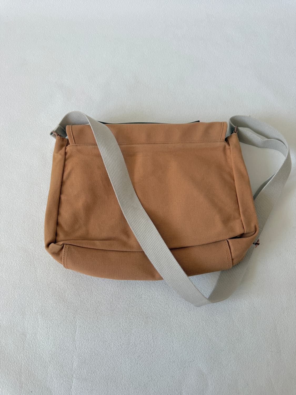 킬리안(KYLIAN) 캔버스 크로스백 상품이미지5