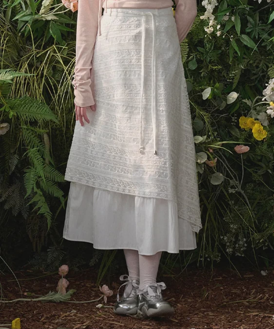 미케네 에그랑틴 레이스 셔링 롱 스커트 상품이미지3