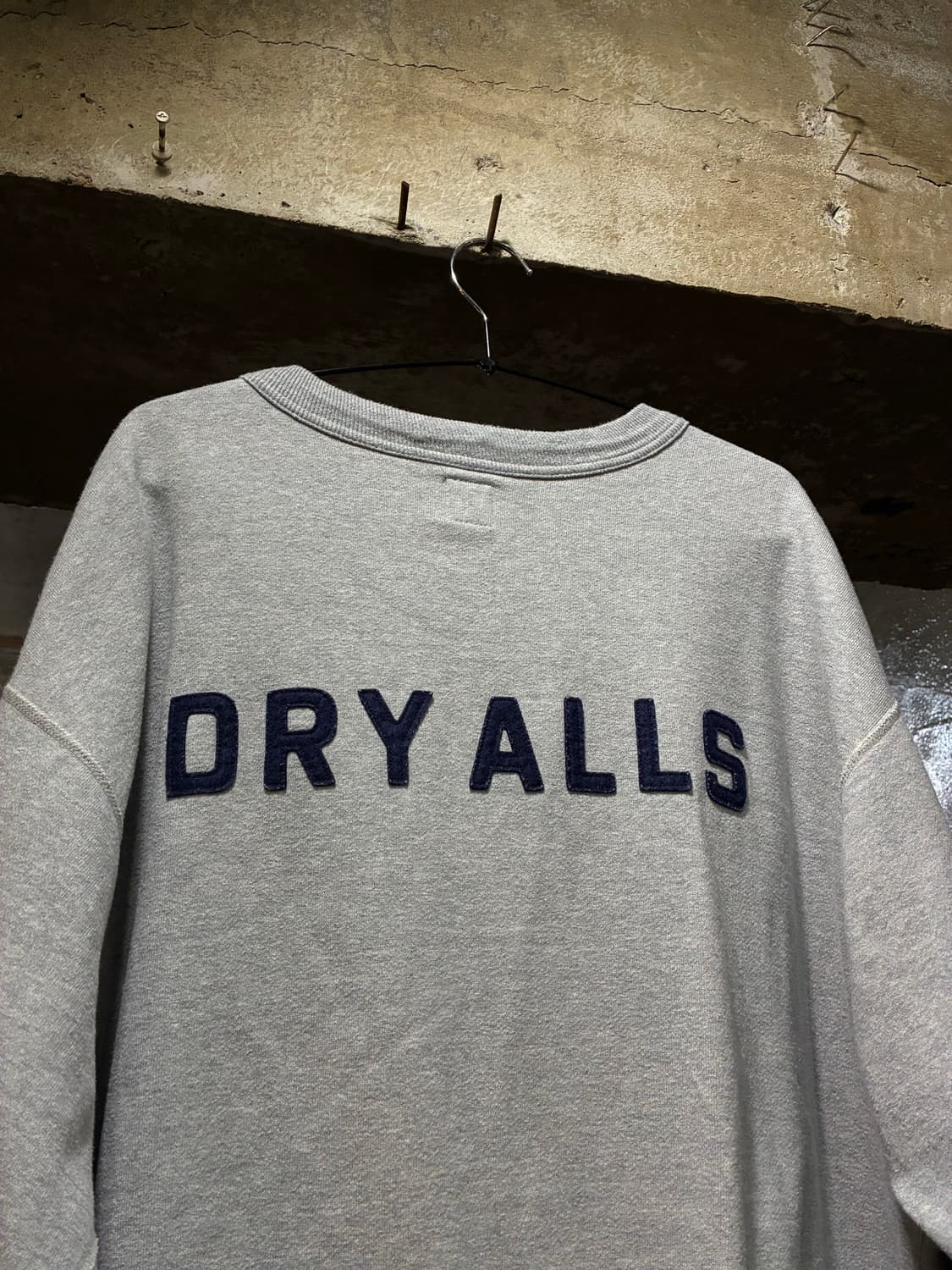 Human Made 휴먼 메이드 로고 넥크루 스웻셔츠 상품이미지5