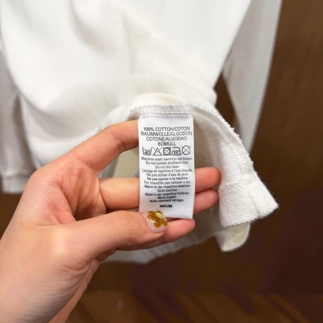 버버리 코튼 PK 긴팔 티셔츠 로고 자수 체크 배색 안감 디테일 화이트 상품이미지7