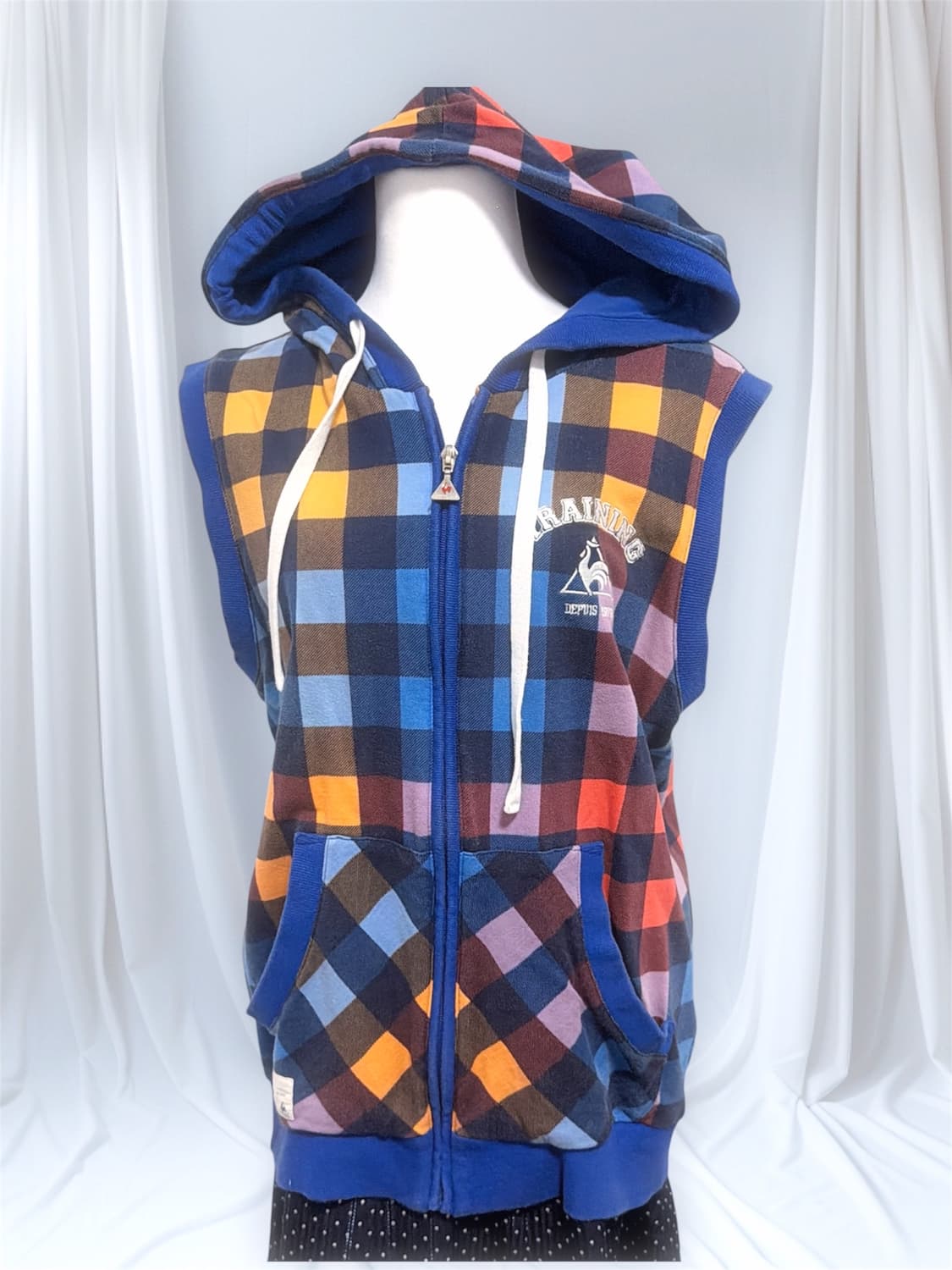 lecoqsportif 르꼬끄 체크 패턴 조끼 후드집업 상품이미지1