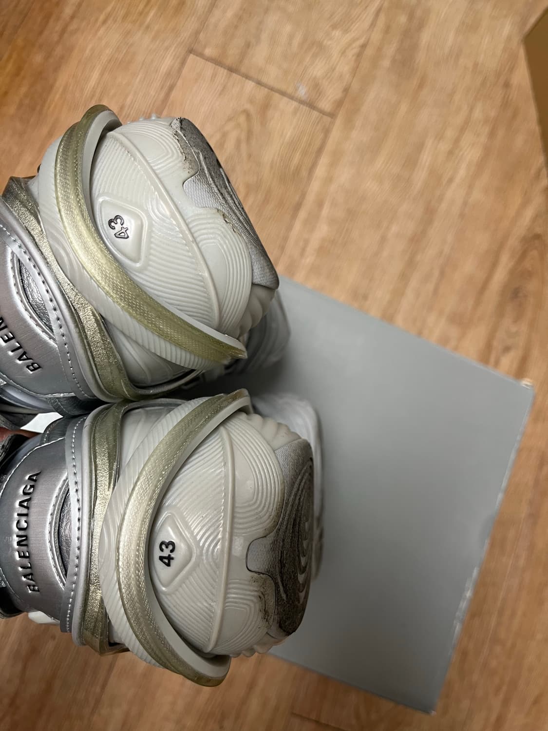 발렌시아가 타이렉스 실버 43 상품이미지2