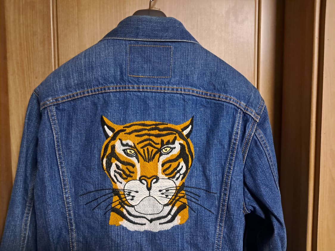 리바이스 타이거자수 데님자켓 40 상품이미지4