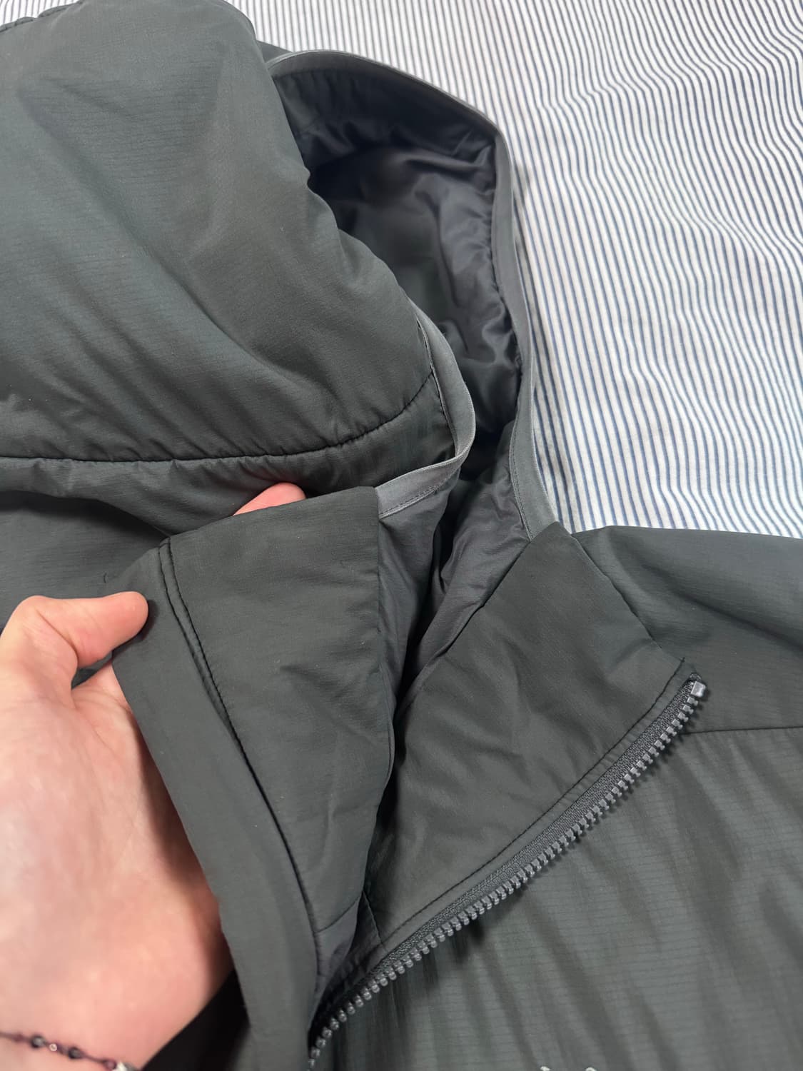 (S급) 아크테릭스 아톰 LT 후디 글리치 M 상품이미지7