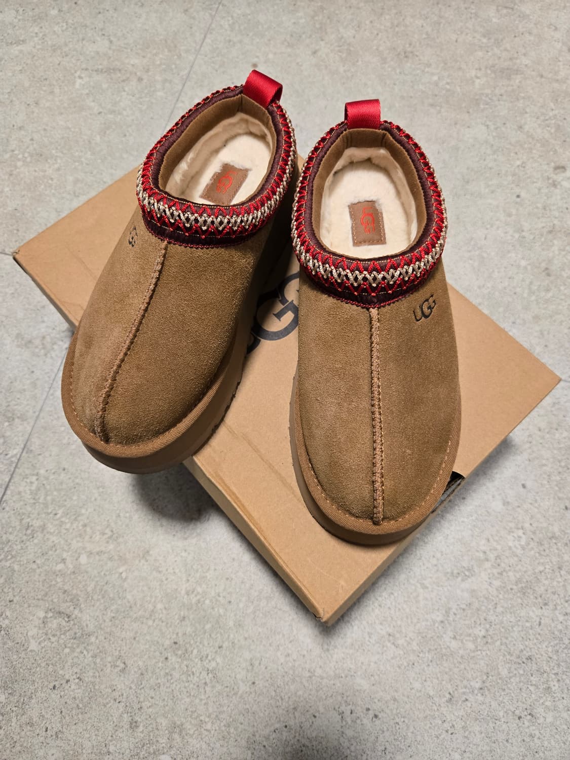 UGG 미국어그 타즈 us5(220) 상품이미지1