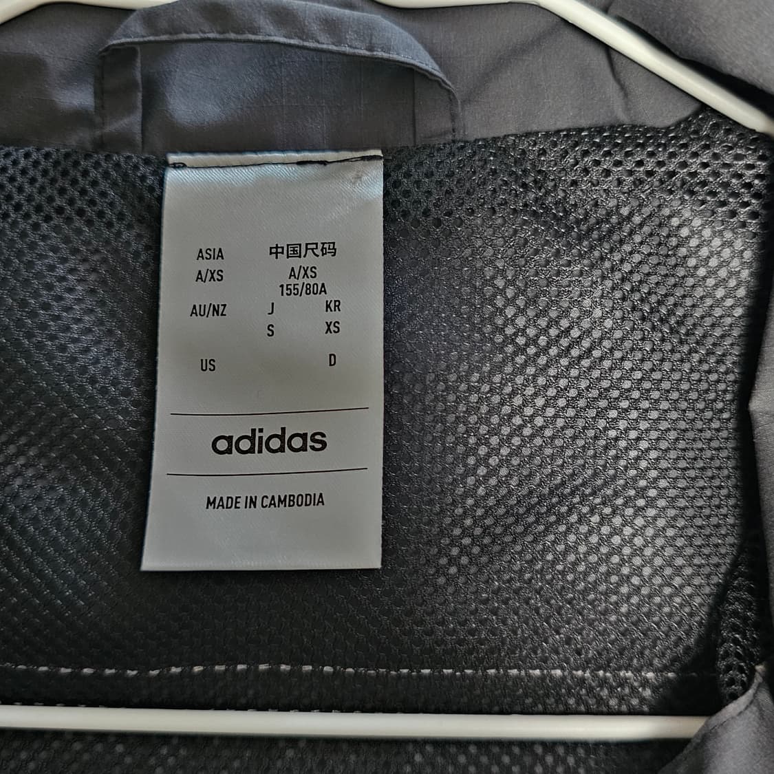 아디다스 삼선 크롭 후드 바람막이 블랙 상품이미지7