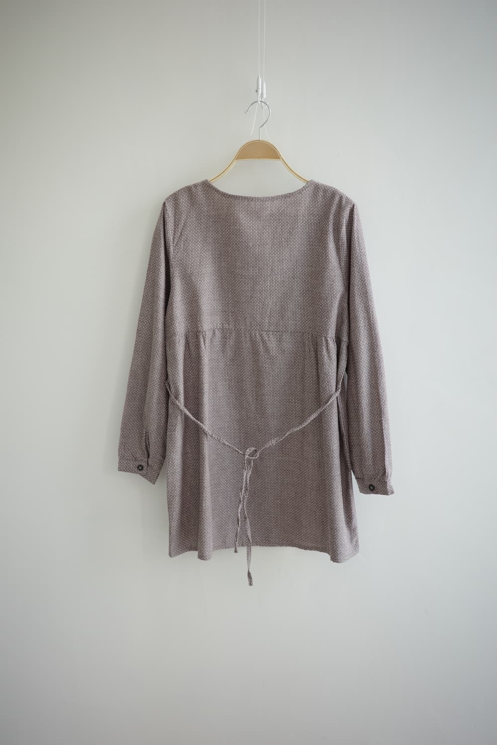  연브라운 작은 도트 핀턱 원피스 상품이미지7