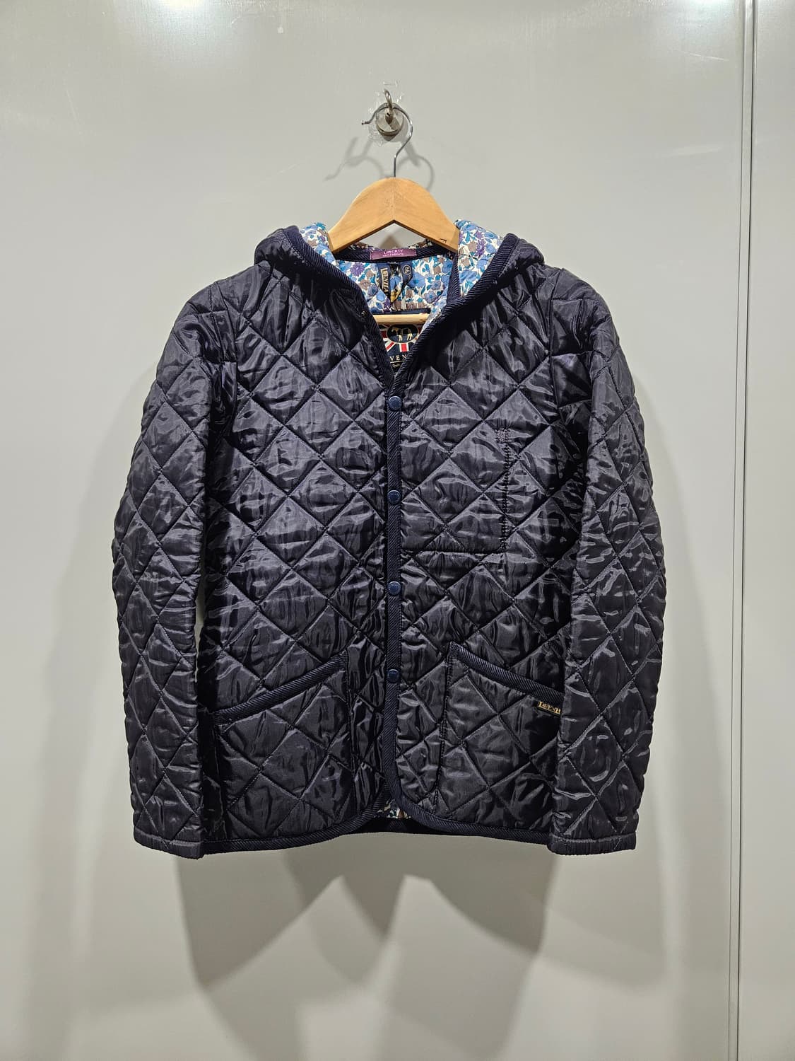 리버티 퀼팅 후드 자켓 네이비 36 상품이미지1