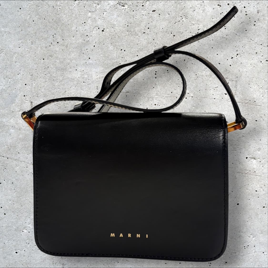 마르니 아코디언백 블랙 가죽 크로스백/숄더백 상품이미지2