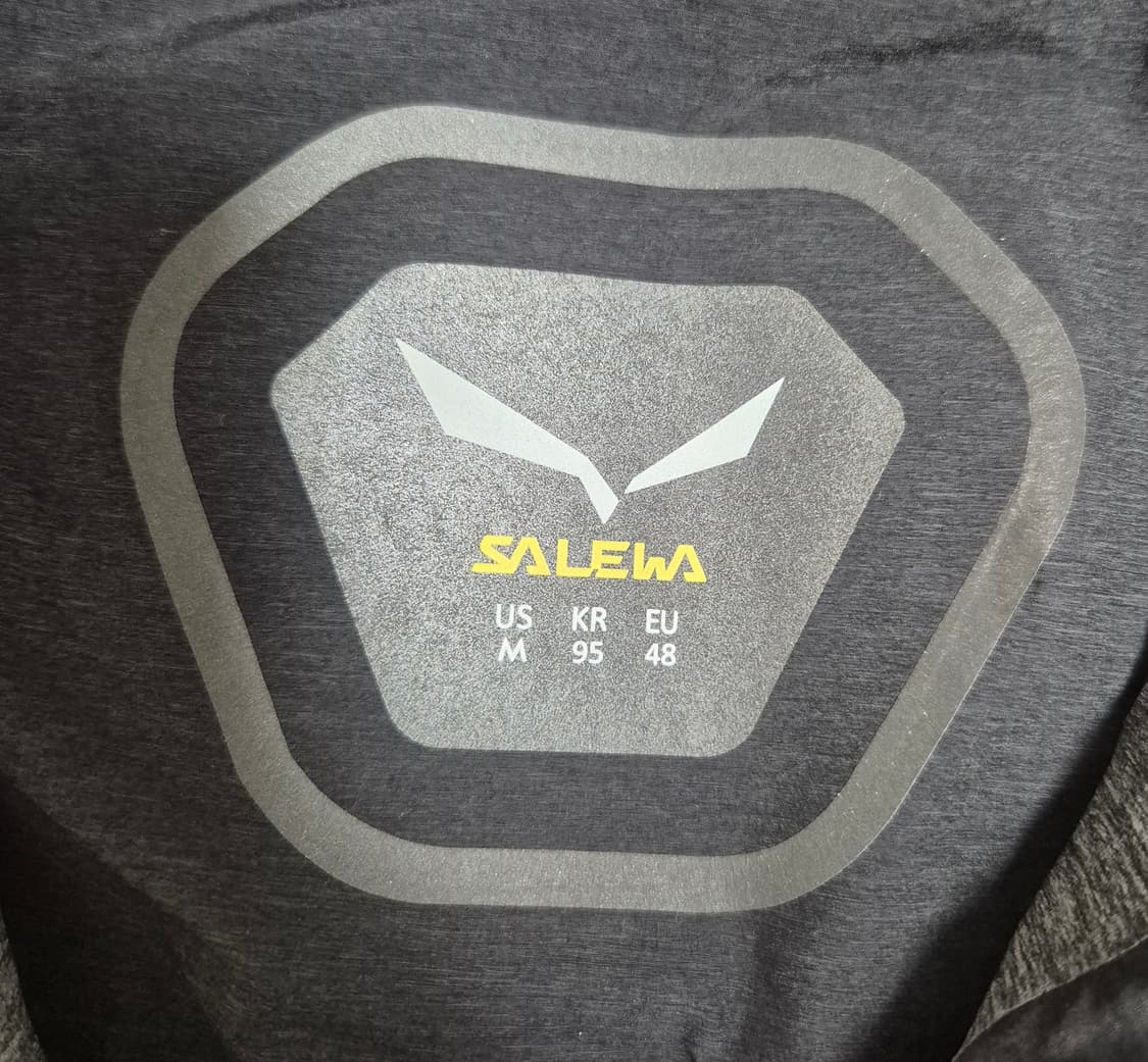 (새상품급) 살레와 하이퍼 바람막이 상품이미지3