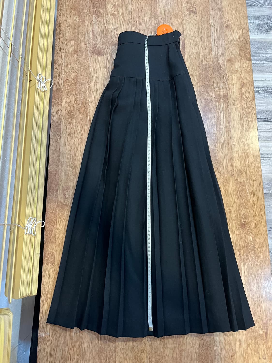 손석화 디자이너 부티크 여성 블랙 플리츠스커트 미디스커트  상품이미지10