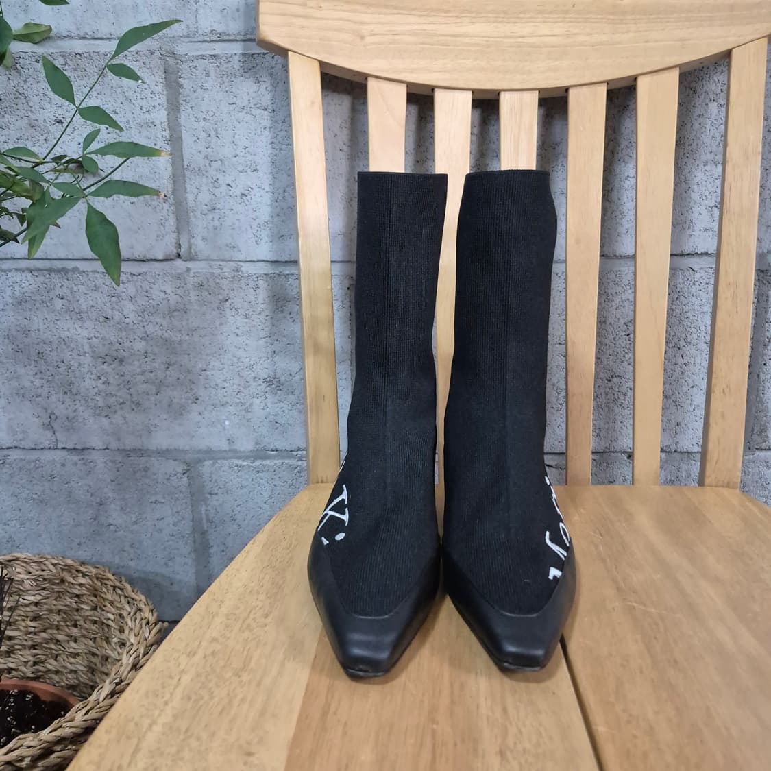 마뗑킴 Matin Kim로고 니티드 앵글부츠  상품이미지2