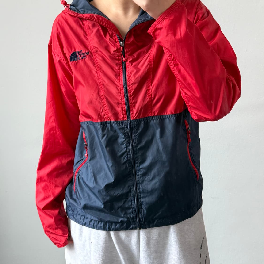[M] 노스페이스 레드 네이비 배색 바람막이 상품이미지2