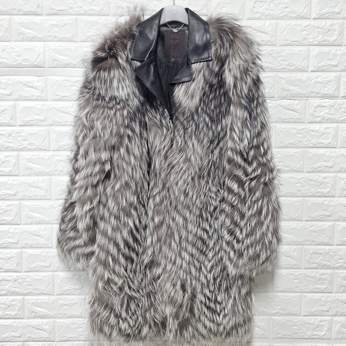 택포) 22s Alexis N 실버폭스퍼 롱코트 Free 상품이미지1