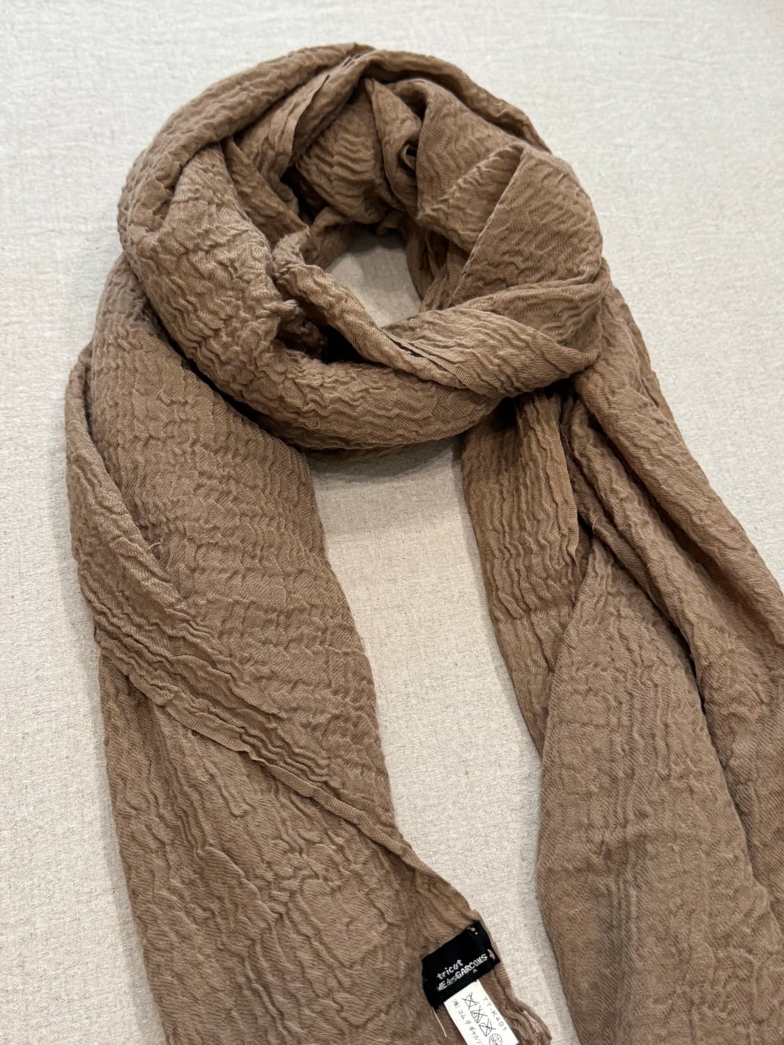 꼼데가르송 울캐시미어 크링클 머플러 상품이미지2