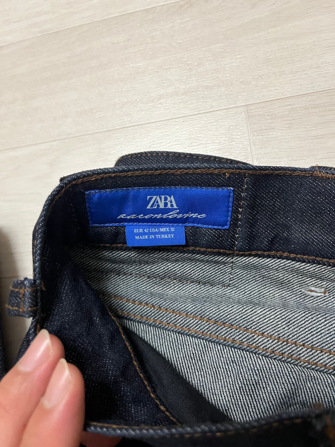 자라 아론레빈 부츠컷 데님 인디고색상 42사이즈(32인치) 상품이미지7