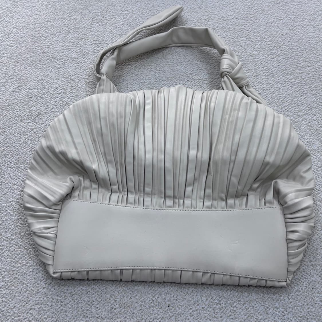 F 베라왕 플리츠 레더 숄더백 0409E 상품이미지2