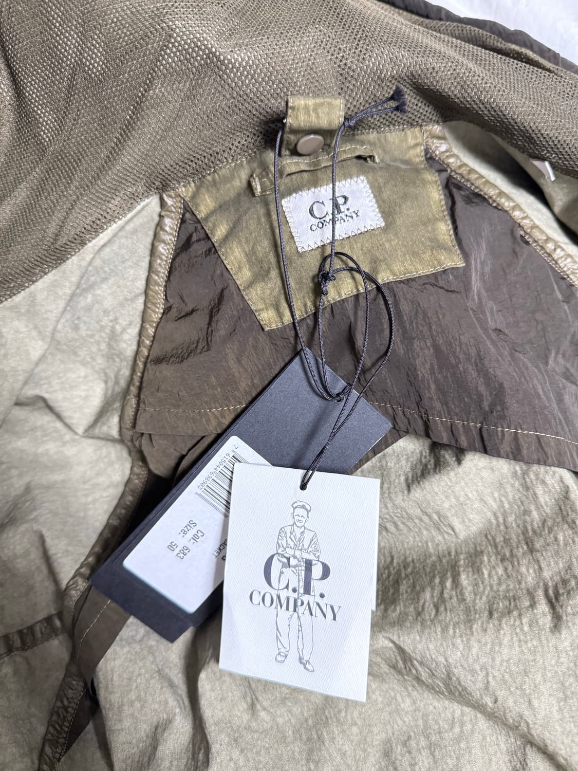 CP컴퍼니 고글 자켓 카키 50 상품이미지6