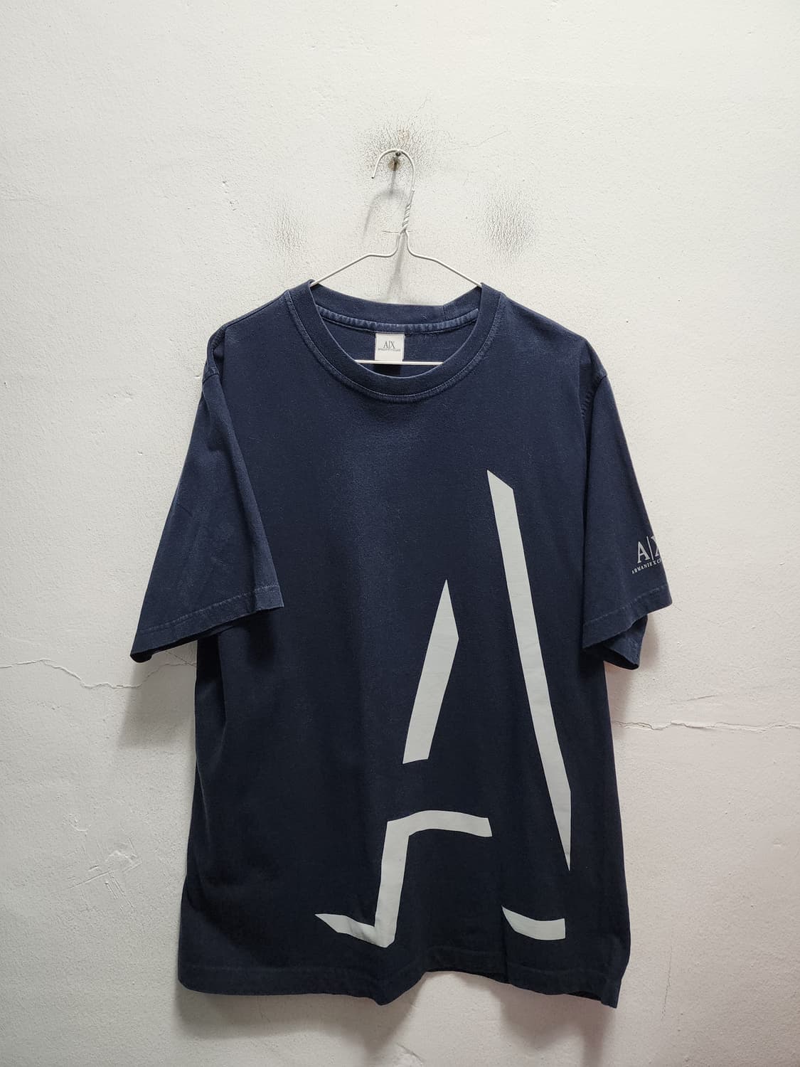 알마니 익스체인지 A/X 네이비 빅로고 반팔티 상품이미지1