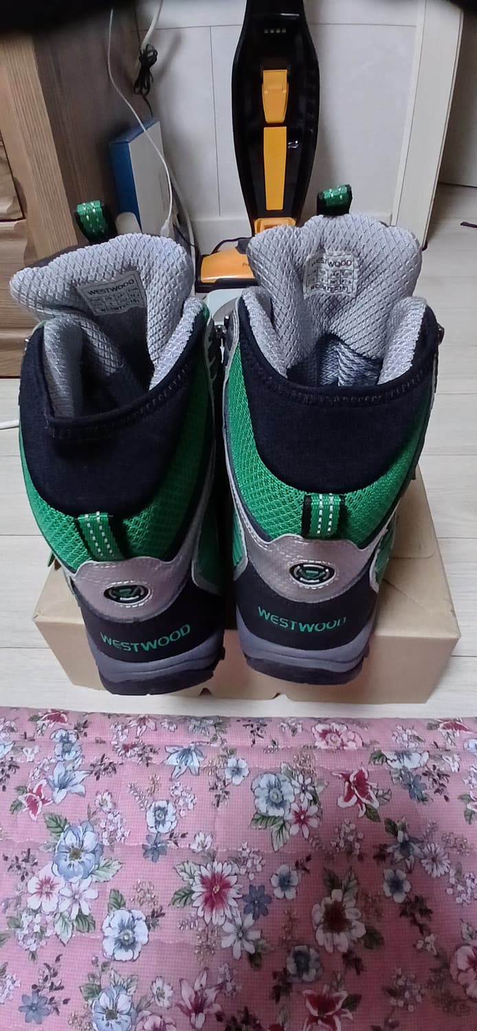 웨스트우드 등산화(270mm)  상품이미지3