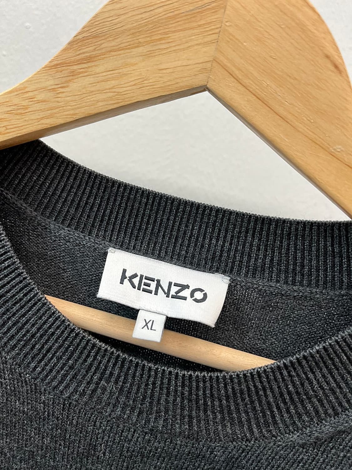 100-105) 겐조 자수 니트  상품이미지5