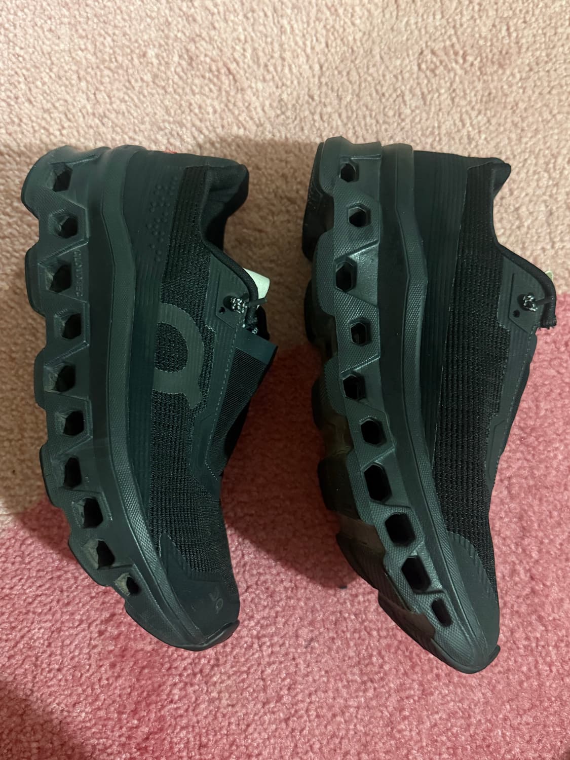 온러닝 클라우드몬스터 센사 올블랙 상품이미지2