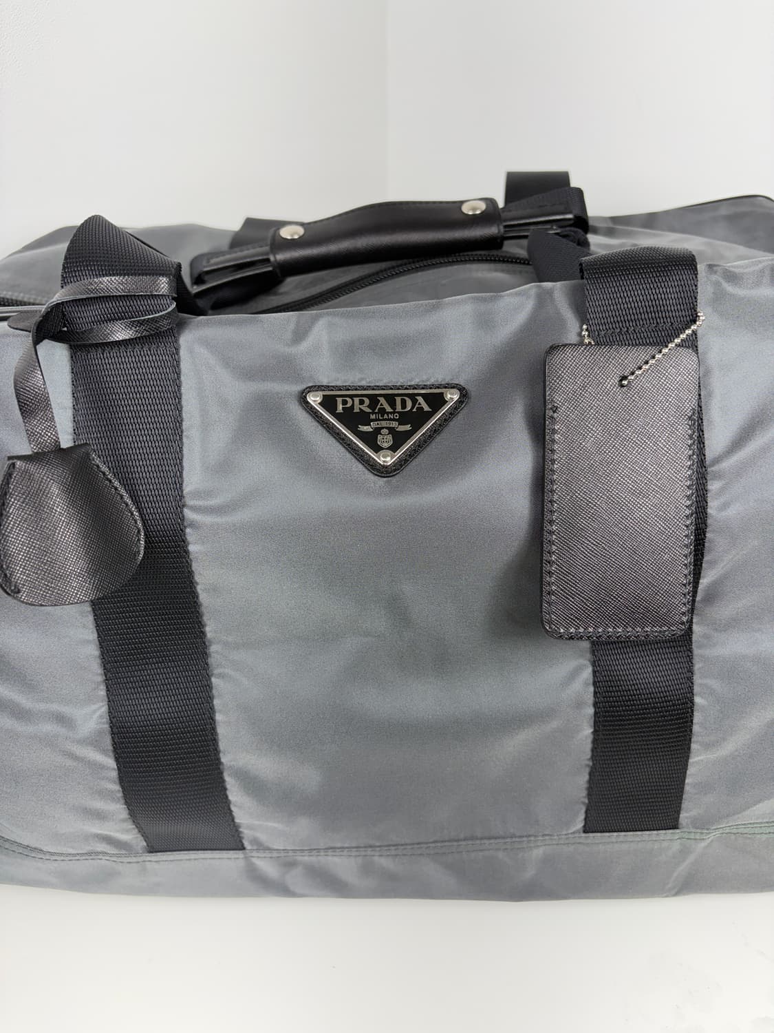 프라다 나일론 보스턴백 그레이 상품이미지3