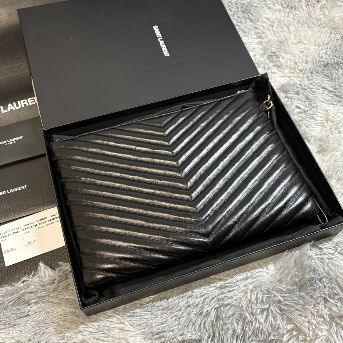 입생로랑 마틀라세 클러치 M사이즈 은장 상품이미지2