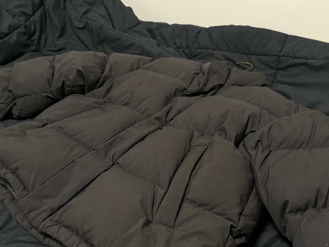 인사일런스 에센셜 다운 자켓 BLACK 패딩 푸퍼 검정 패딩 상품이미지2