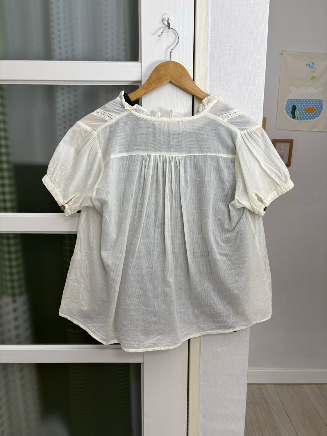 아이보리 잔 스트라이프 블라우스 상품이미지4