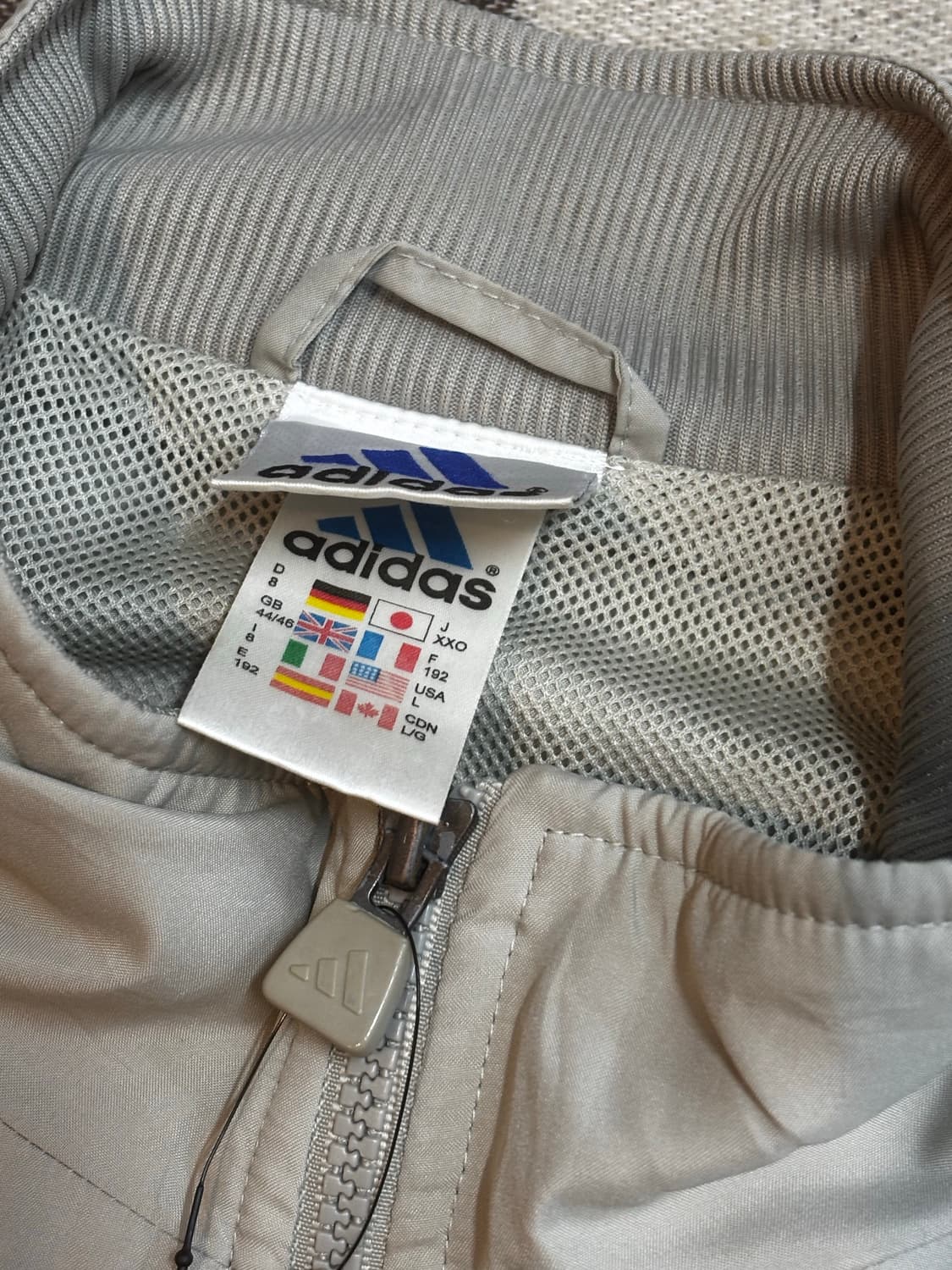 아디다스 올드스쿨 바람막이 상품이미지4