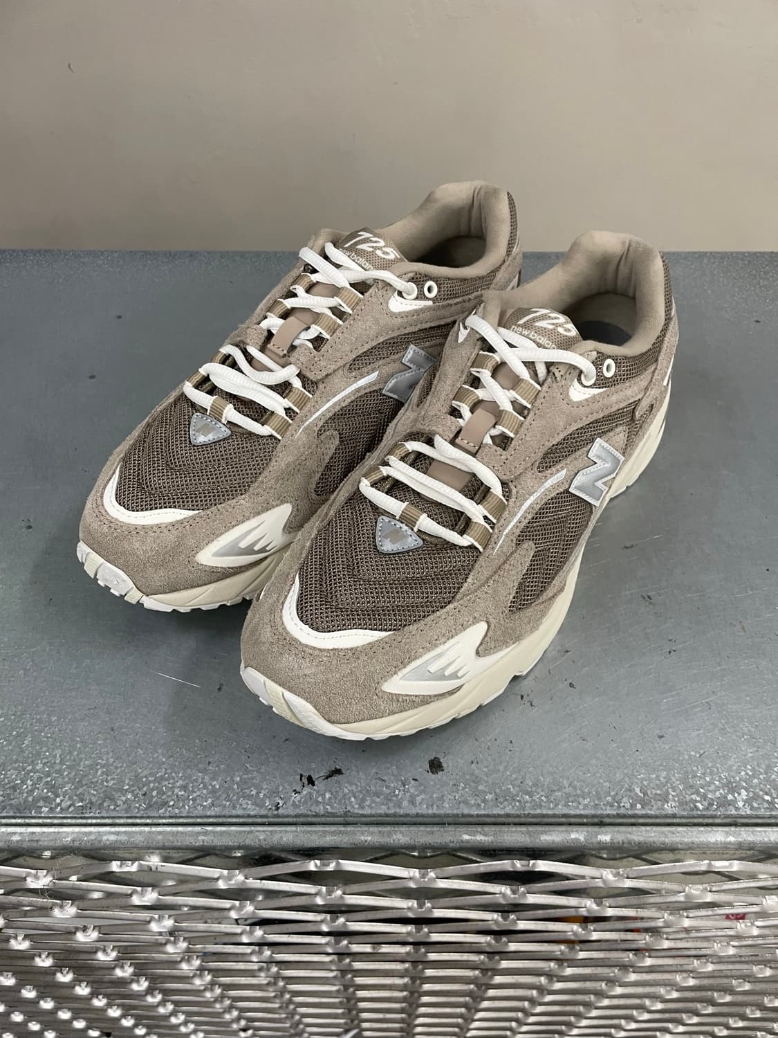 뉴발란스 725 베이지 280 상품이미지2