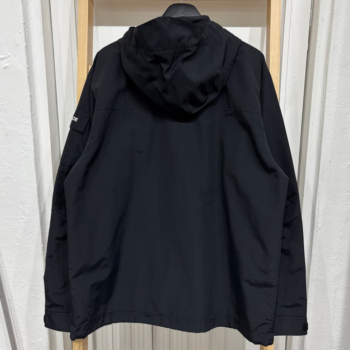 노스페이스 바람막이 자켓 상품이미지3