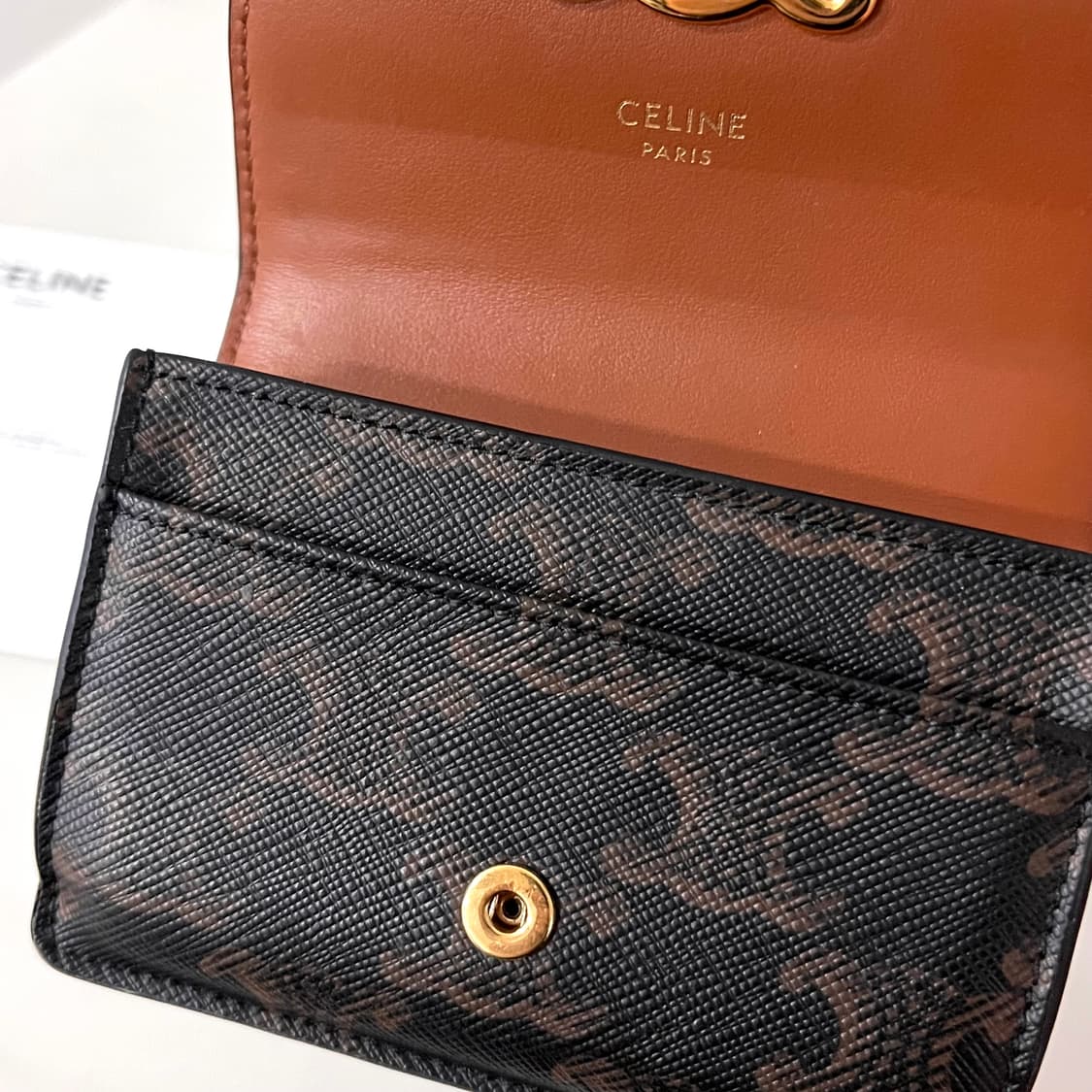 [S급/정품] 셀린느 트리옹프 캔버스 플랩 카드지갑 상품이미지9