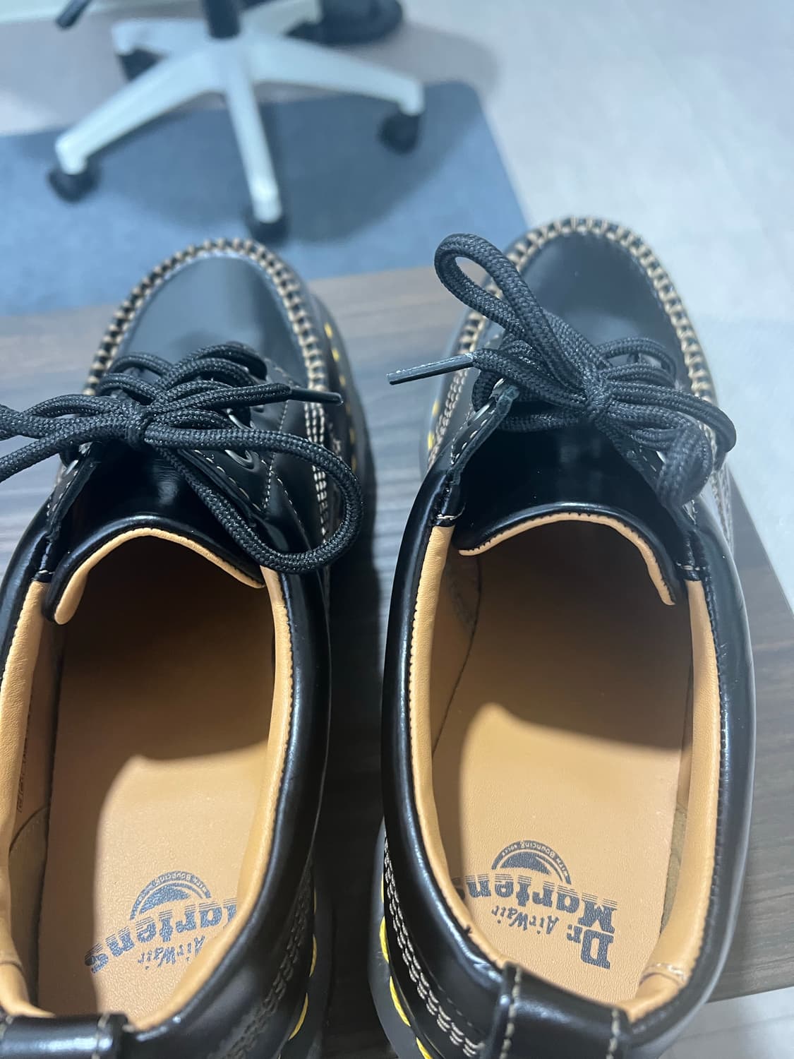 닥터마틴 로웰 270 새제품 팝니다 상품이미지4