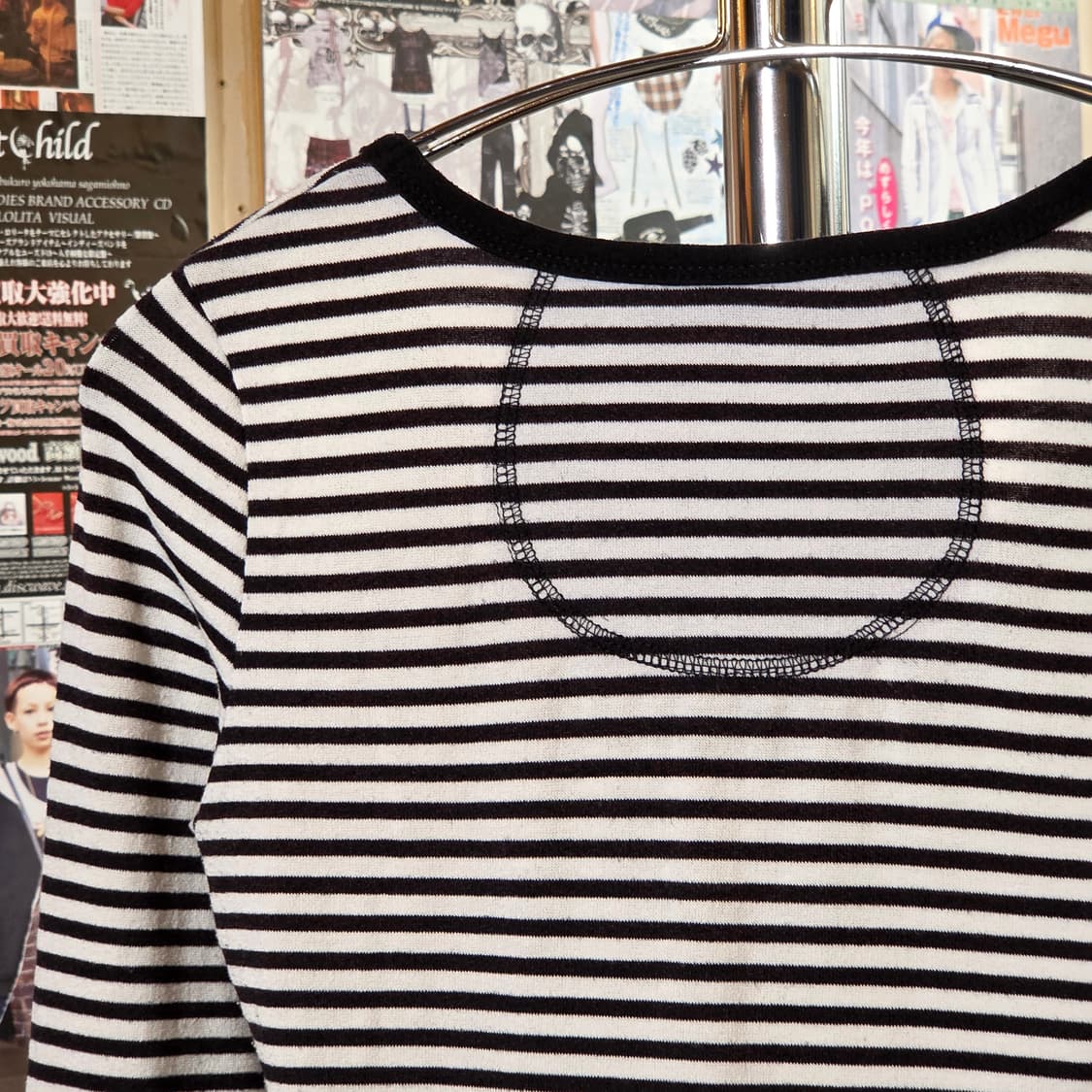 JPN 스트라이프 슬림핏 U넥 롱슬리브 상품이미지6