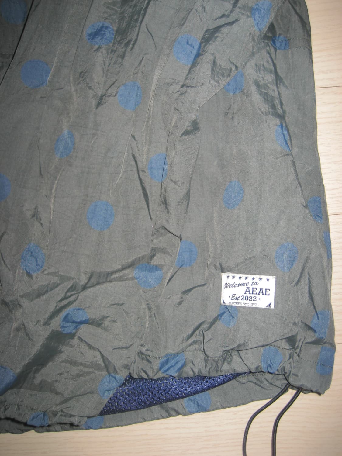 aeae 도트 후드 점퍼 차콜 상품이미지3