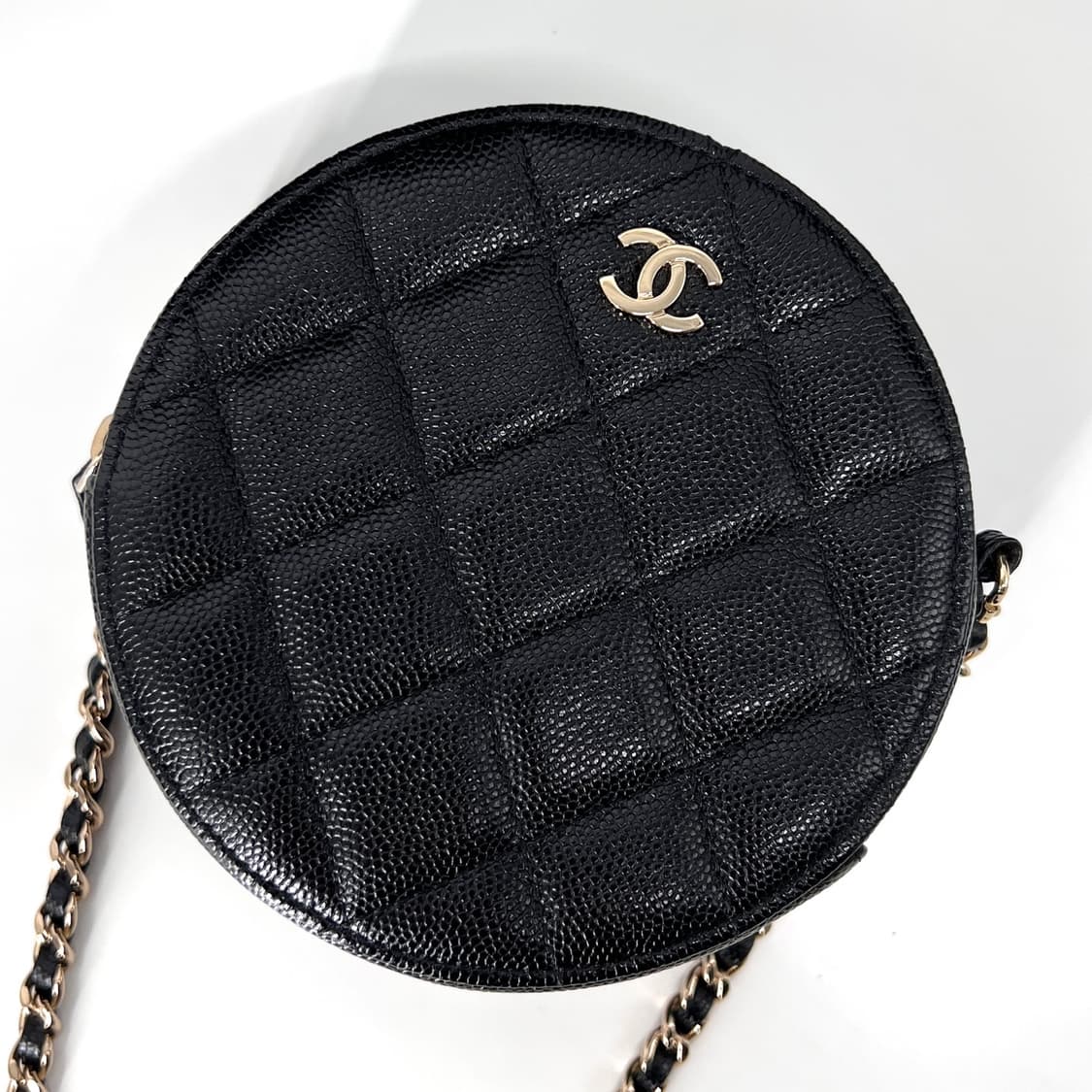 샤넬 캐비어 탬버린 체인 크로스백 블랙 (AP0245) 상품이미지3