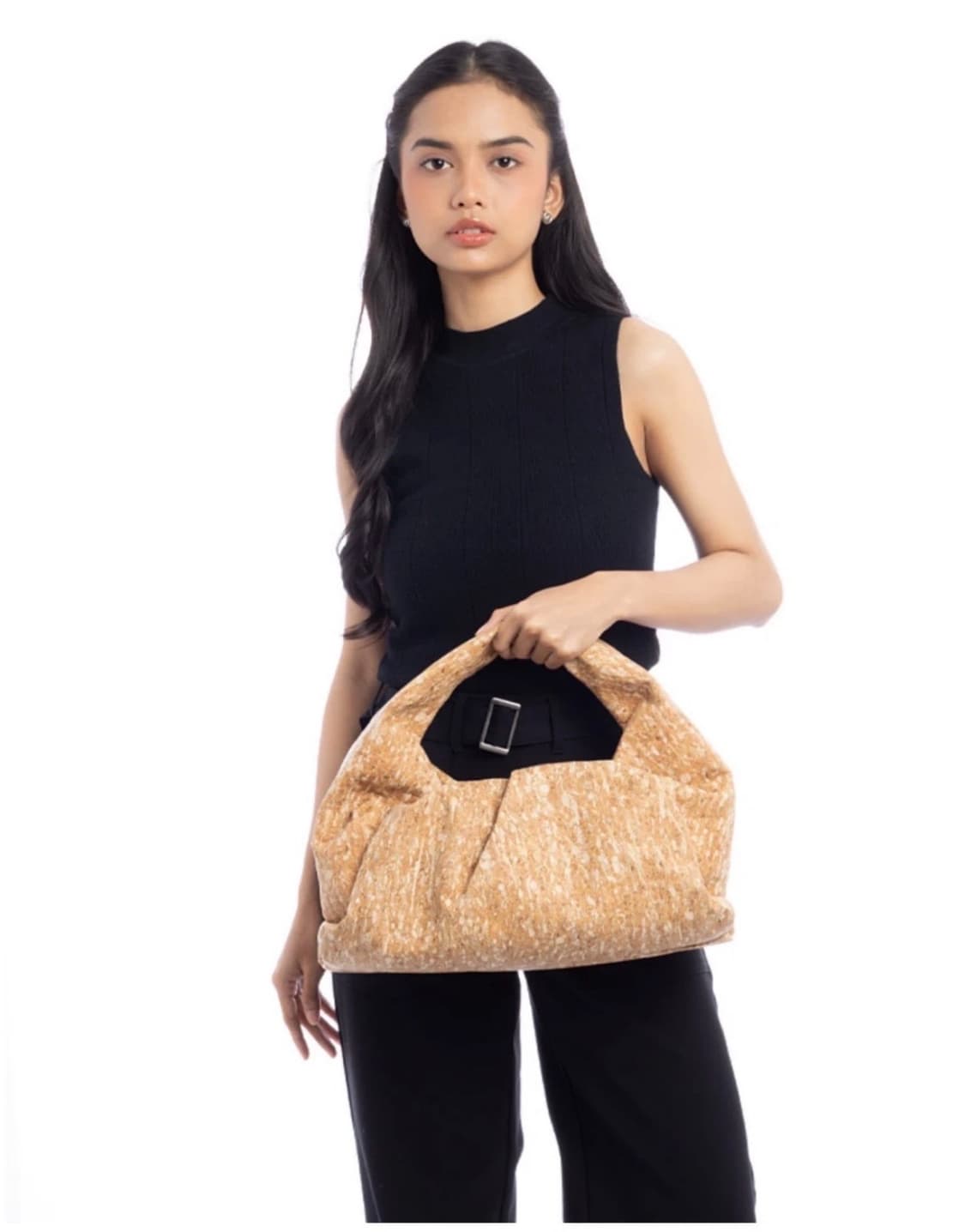 보테가 베네타(Bottega Veneta)의 더 숄더 파우치 코르크 백 상품이미지6