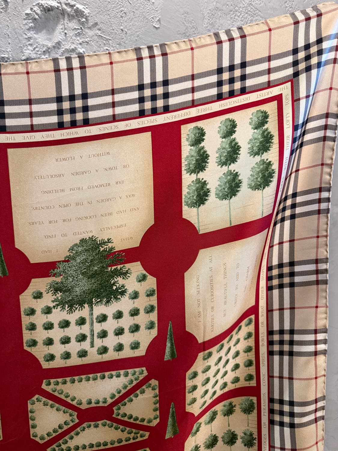 버버리 런던 실크 가든 맵 프린트 스카프 베이지 상품이미지4