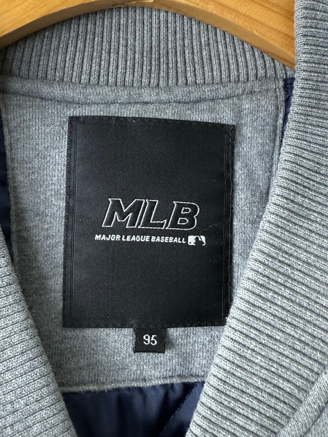 95 MLB 클리블랜드 인디언스 스타디움 점퍼 상품이미지4
