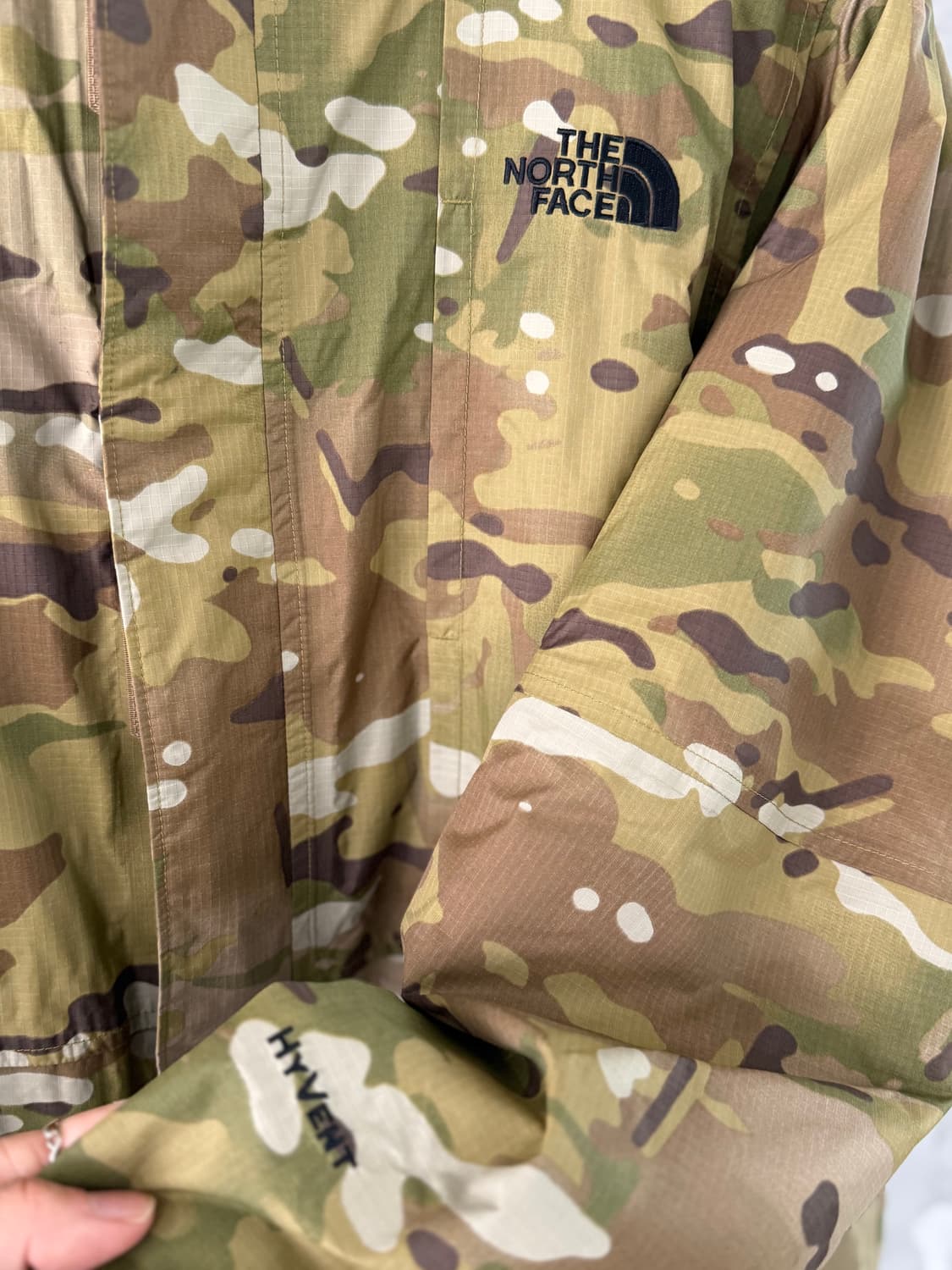 노스페이스 카모 바람막이 자켓 판매
사이즈 95 
M 밀리터리) 상품이미지3