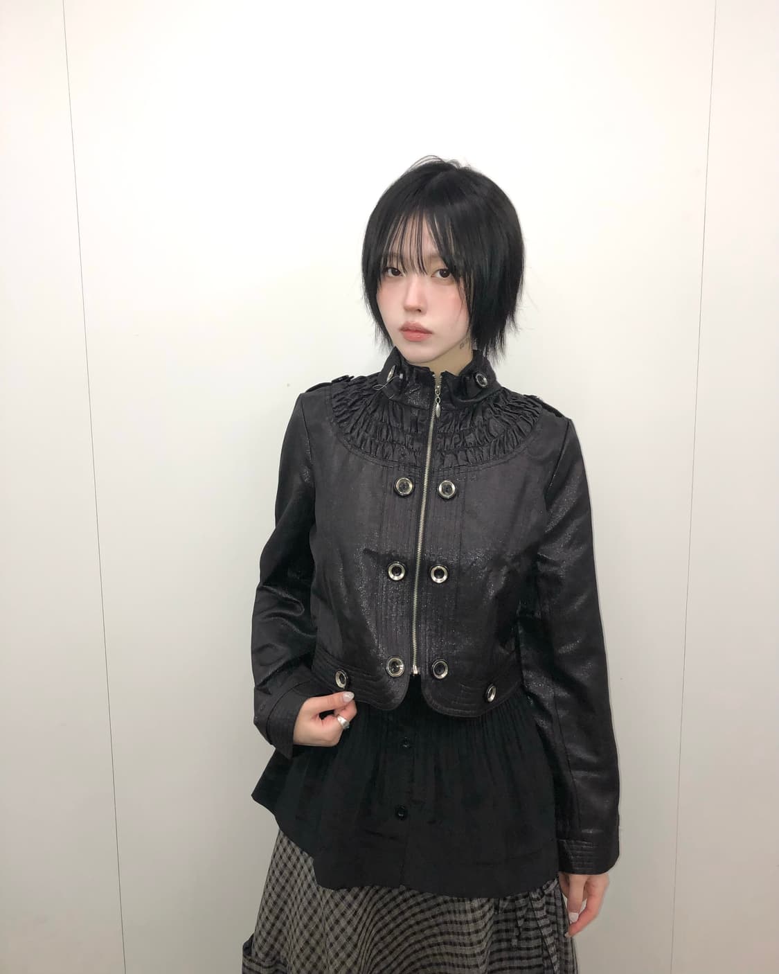 블랙 셔링 버튼 자켓 상품이미지1