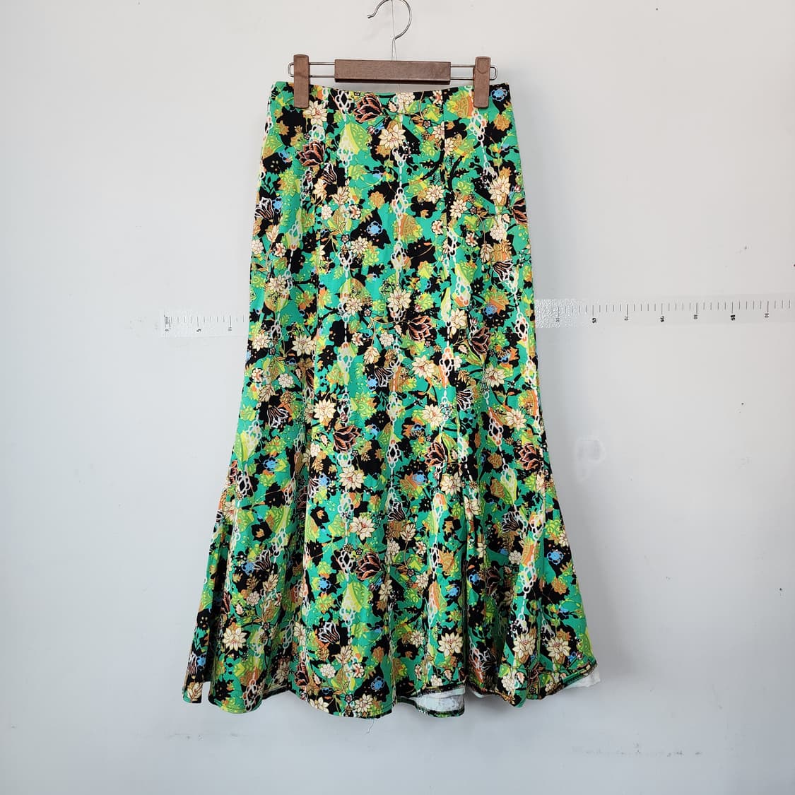 딘트 플라워 패턴 롱 스커트 그린 상품이미지1