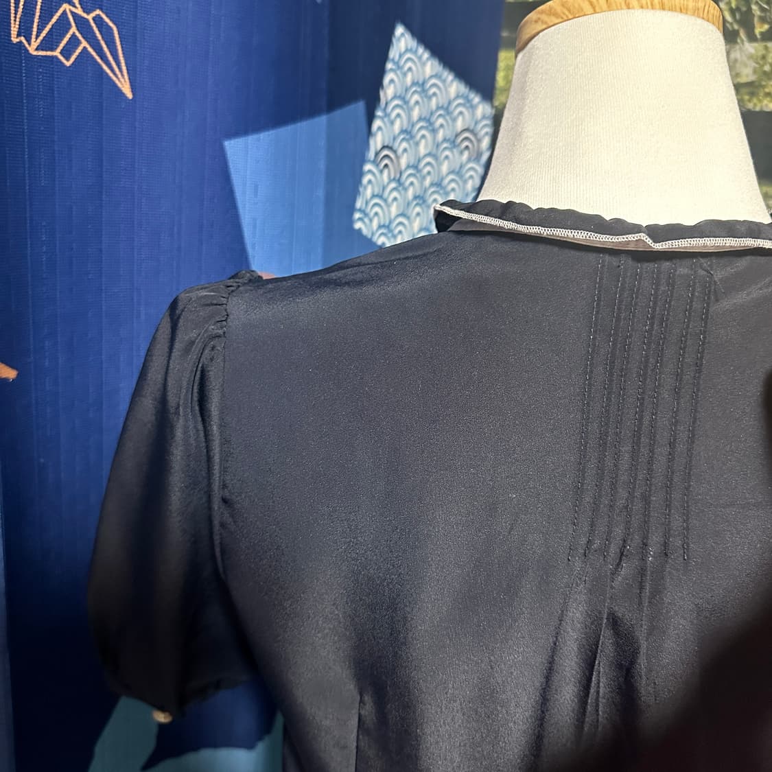 arrow 빈티지 로걀 핀턱 레이스 리본 블라우스 상품이미지6