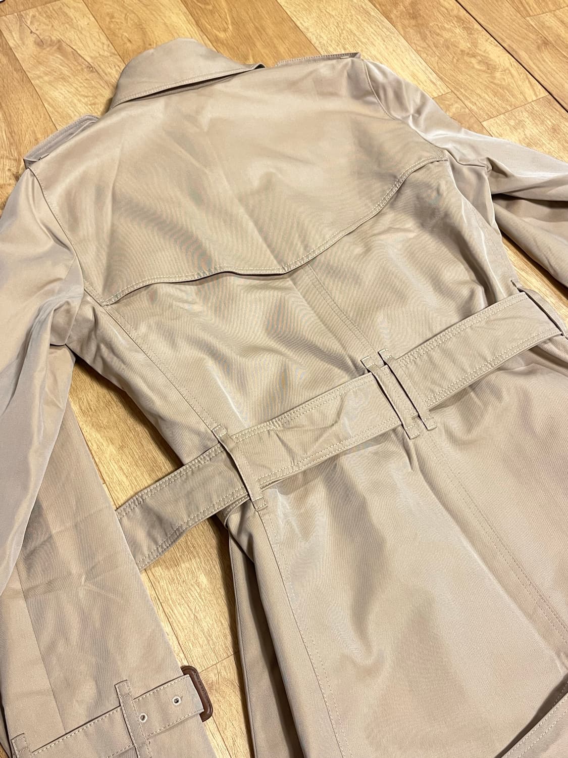 (36) 버버리 더블버튼 클래식 트렌치코트 상품이미지4