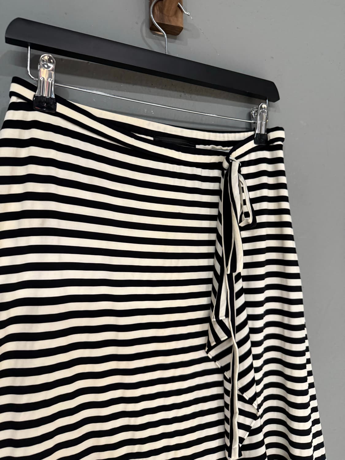 stripe pattern frill point midi skirt 상품이미지7