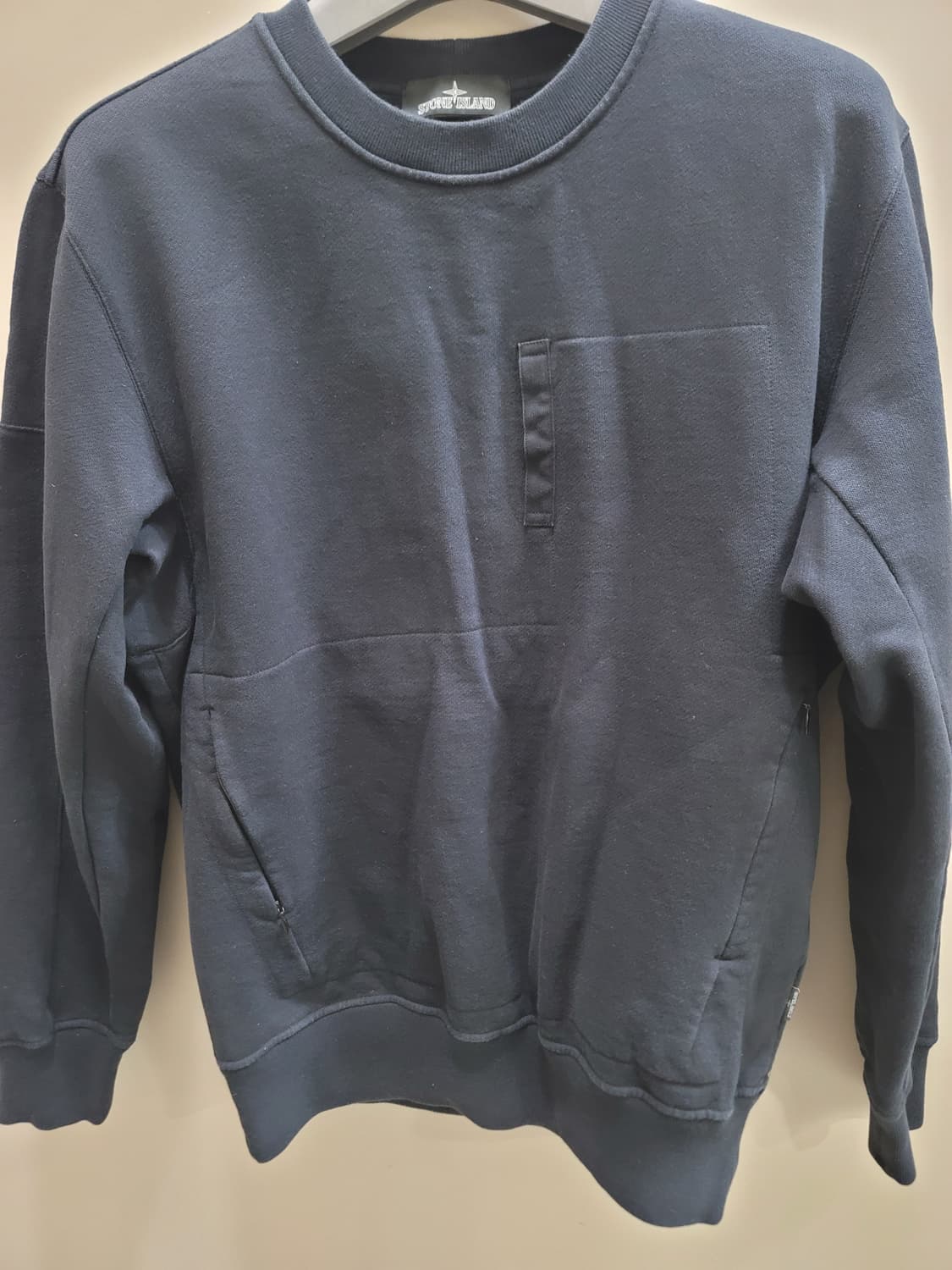 스톤아일랜드 쉐도우프로젝트 포켓 맨투맨 티셔츠 상품이미지1