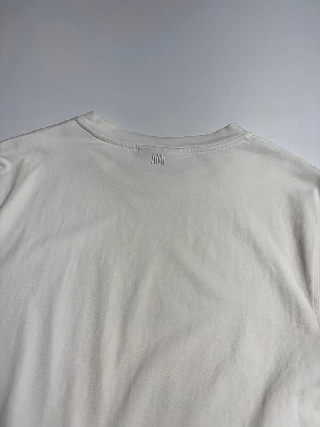 아미 AMI 20FW 스몰 하트 로고 롱슬리브 R1002 상품이미지4