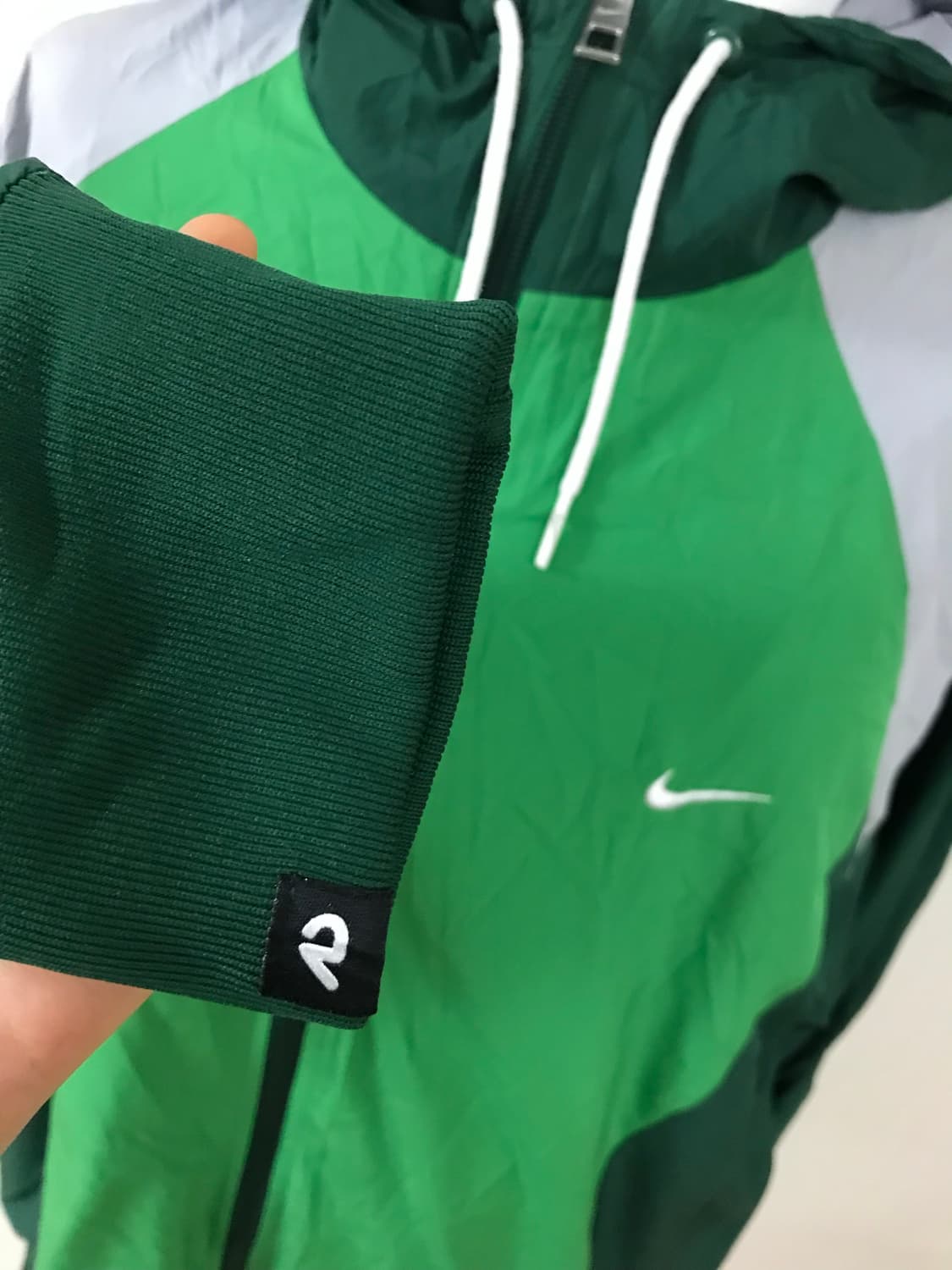 나이키 그린 배색 바람막이 상품이미지3
